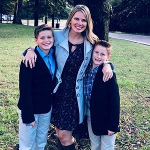 Meet your Posher, Stephanie